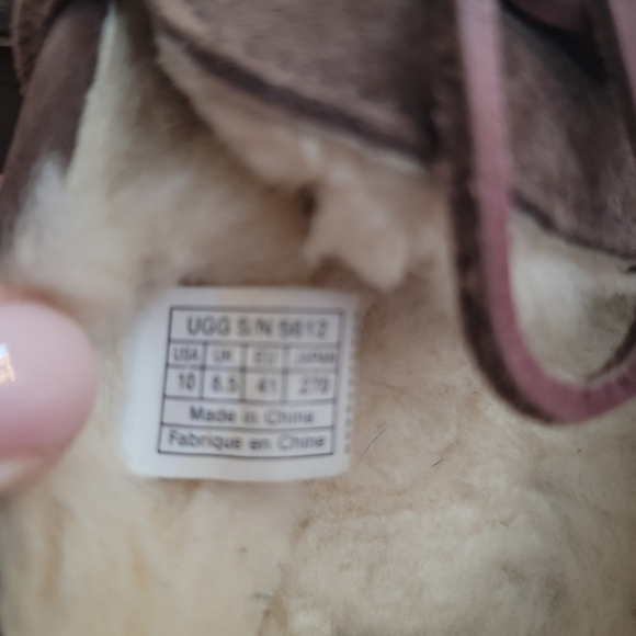 Ugg Dakota Slipper 10 - Picture 8 of 8